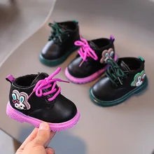 Bebê meninas coelhos bonito martin botas 2021 nova frente rendas up de salto baixo crianças botas curtas inverno quente crianças primeiro walker sapatos