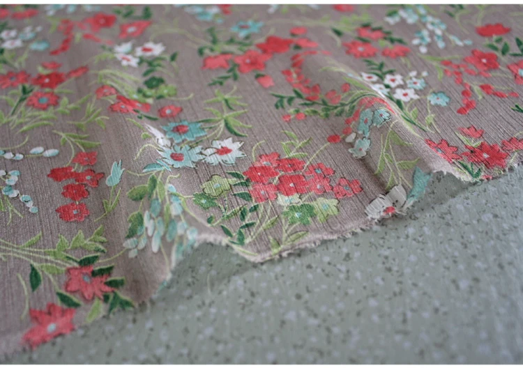 Полметра маленькая Цветочная шифоновая ткань с рисунком для платья Солнцезащитная рубашка шарфы женская одежда T888