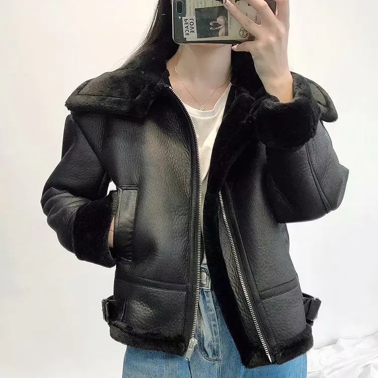 

-Women's Autumn And Winter New Products Pocket One-piece Fur Motorcycle Coat Brushed And Thick Warm Jacket