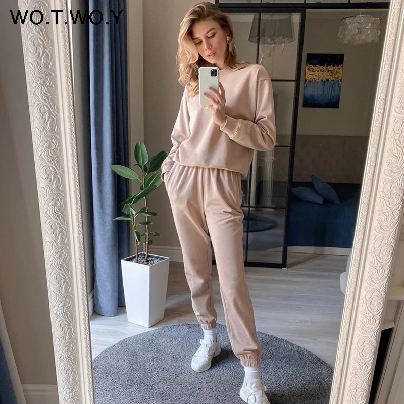 Костюм спортивный WOTWOY Женский Повседневный комплект из двух предметов топ и