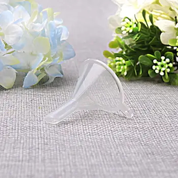 

Small Funnels Mini Oil Funnels Kitchen Specialty Tools New Small Plastic for Perfume Diffuser Bottle Mini Liquid Oil Funnels Lab