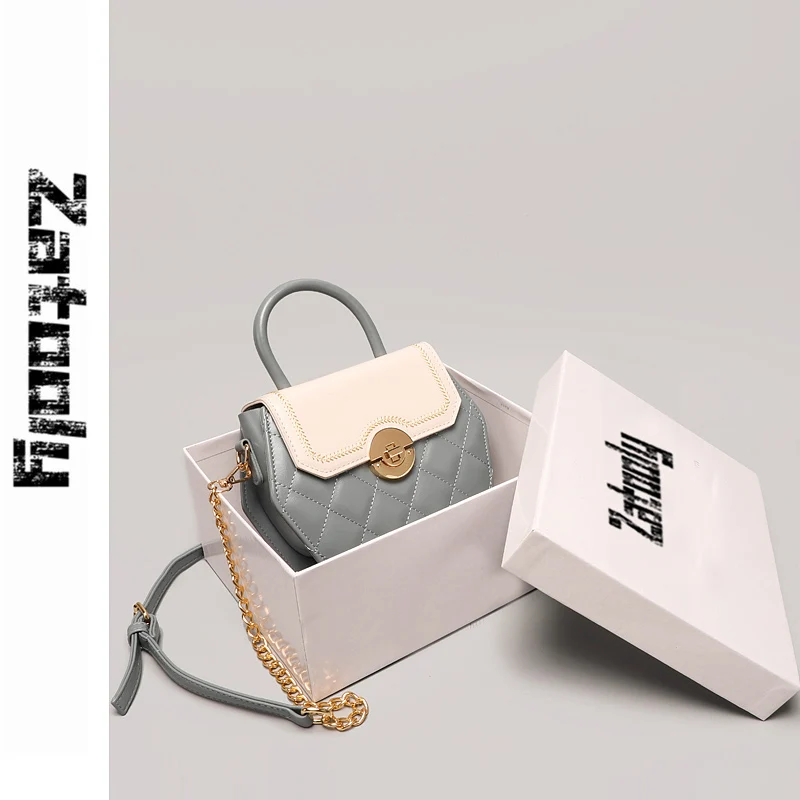 

The Latest Style In 2019, Fashionable French Niche High-quality Inclined Bag, Pure Color Chain Bag, Simple Atmosphere