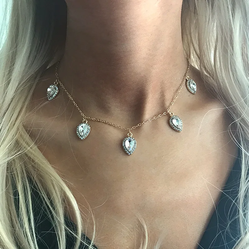 

2019 Boho Crystal Water Droplets Pendant Choker Pendnat Necklaces For Women Bead Choker Necklace Statement Jewelry Accessary