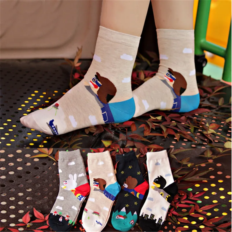 Горячая распродажа! Женские носки с героями мультфильмов; 4 пар/лот; сезон осень-зима; забавные носки с героями мультфильмов для женщин и женщин; Художественные хлопковые носки для девочек