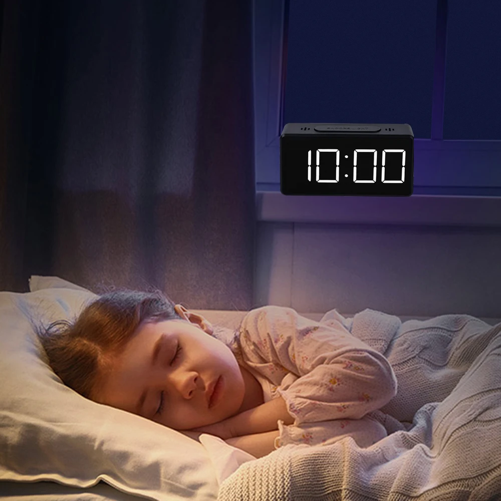 DIDIHOU цифровой светодиодный зеркальный дисплей Будильник простые настольные часы с USB для детей 1 шт