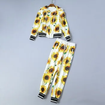 

European and American women's clothing 2019 winter new style Long-sleeved hooded coat trousers Fashionable sunflower print suit