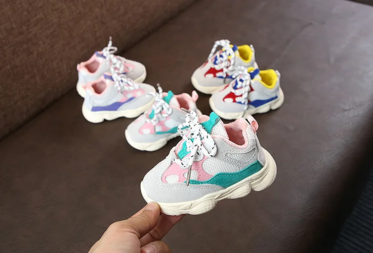 Детская обувь для девочек и мальчиков; обувь для малышей; повседневная обувь для бега с мягкой подошвой; удобные цветные детские кроссовки