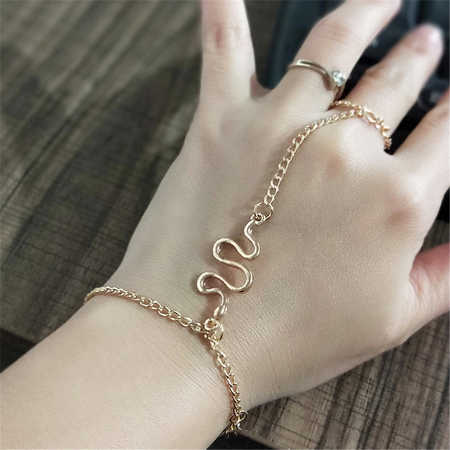 Finger Bracelet Triangle Conjoined Bracelet Wrist Chain Jewelry Hand Back Chain Bangles Female Arm Link Ornaments