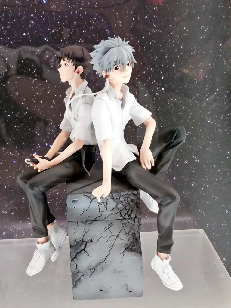 

Japan Anime 2pcs/set Nagisa Kaworu & Ikari Shinji Earphone Sitting Ver. PVC Action Figure Collectible Model Toys Gift Brinquedos