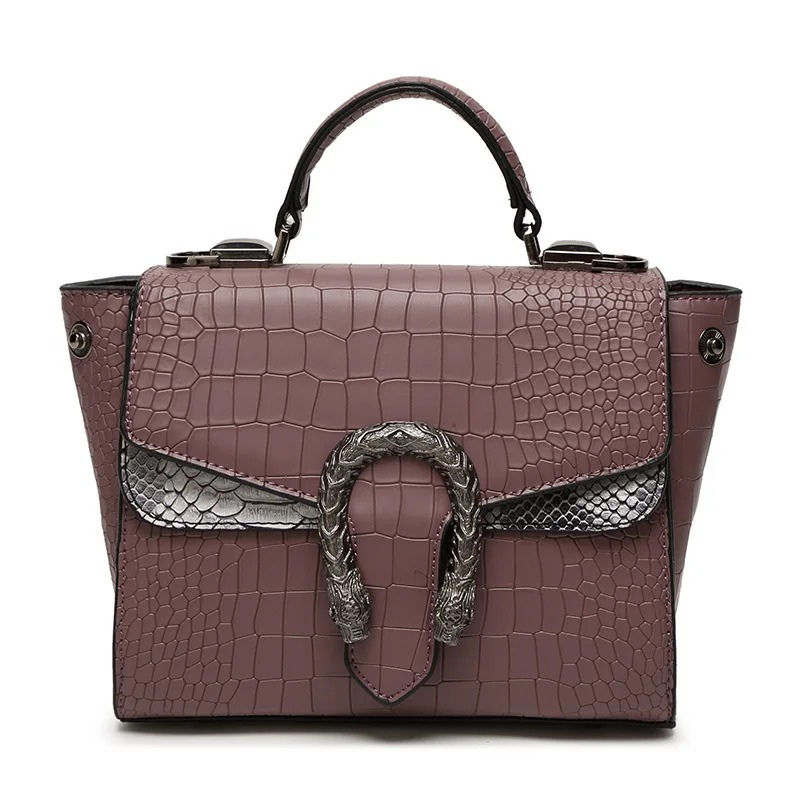 

2017 new bag snakehead bag European alligator pattern postman bag retro leisure lock single shoulder bag portable women's bag