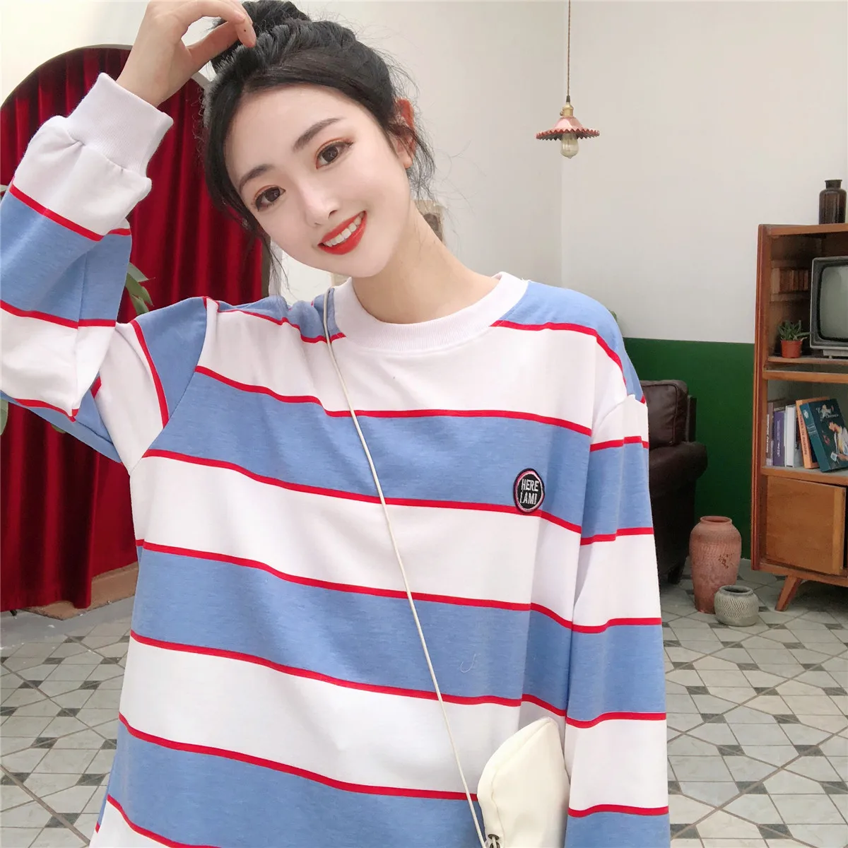 

2019 Fall New Fashion Blue and White Striped Embroidered Hoodies Women Round Collar Pullover Sweatshirt Female Tracksuit M-XXL