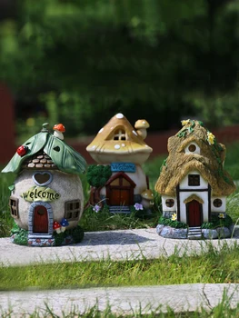 

Outdoor Garden Resin illuminated Mushroom house Ornament Craft Decoration Home Courtyard Creative Solar House Lamp Sculpture