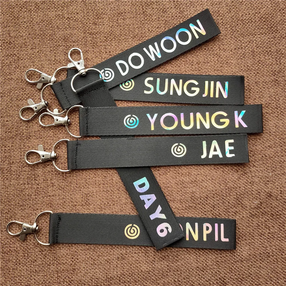 DAY6 キャラクターに関するすべて：人気のキーリングやグッズを