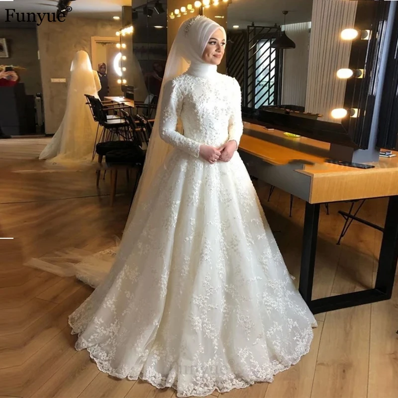 Islamic Ivory Full Lace Pearls Muslim Wedding Dress High Neck Long Sleeve Hijab Bridal Dress Elegant Vestidos De Novia 2020 lace wedding dress