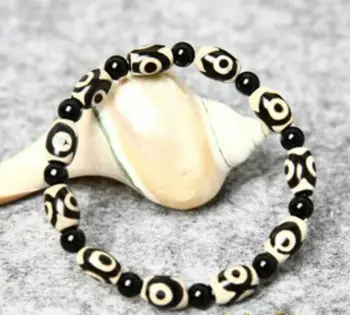 

Red Three Eyed DZI bead Tibetan Buddhism Amulet Bracelet