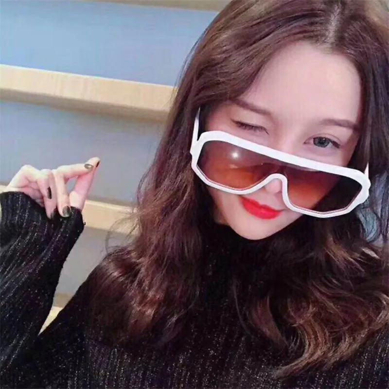 

New Fashion Pilot Sunglasses Women Luxury Brand Designer Vintage Oversized Siamese Sun Glasses Female Glasses Woman Gafas de sol
