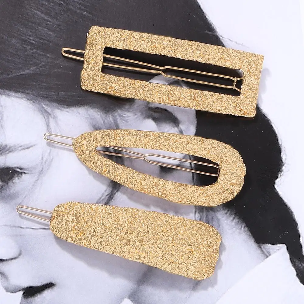 

Fashion Korean Alloy Geometric Hairpin Women Elegant Golden Square Women Jewelry Hollow Out Unique Design Vintage Oval Hairwear