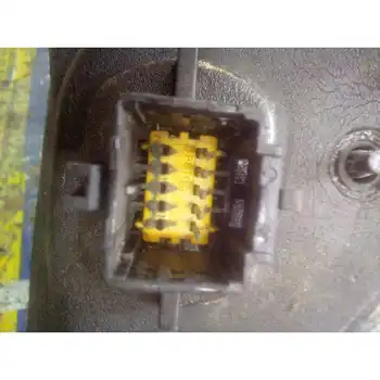 

1126-1127 Left rearview Renault Scenic (ha ..) *
