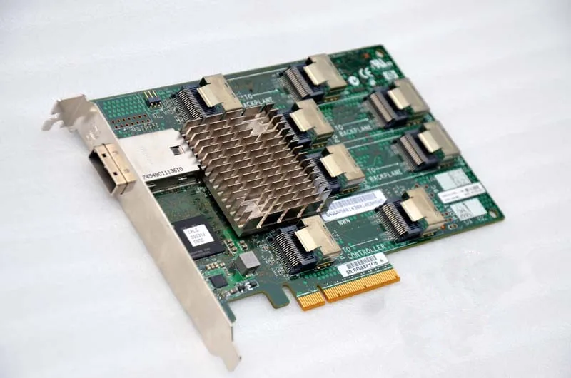 Network card adapter for HP 468406-b21 487738-001 468405-001 32 port SAS HDD RAID Controller host |