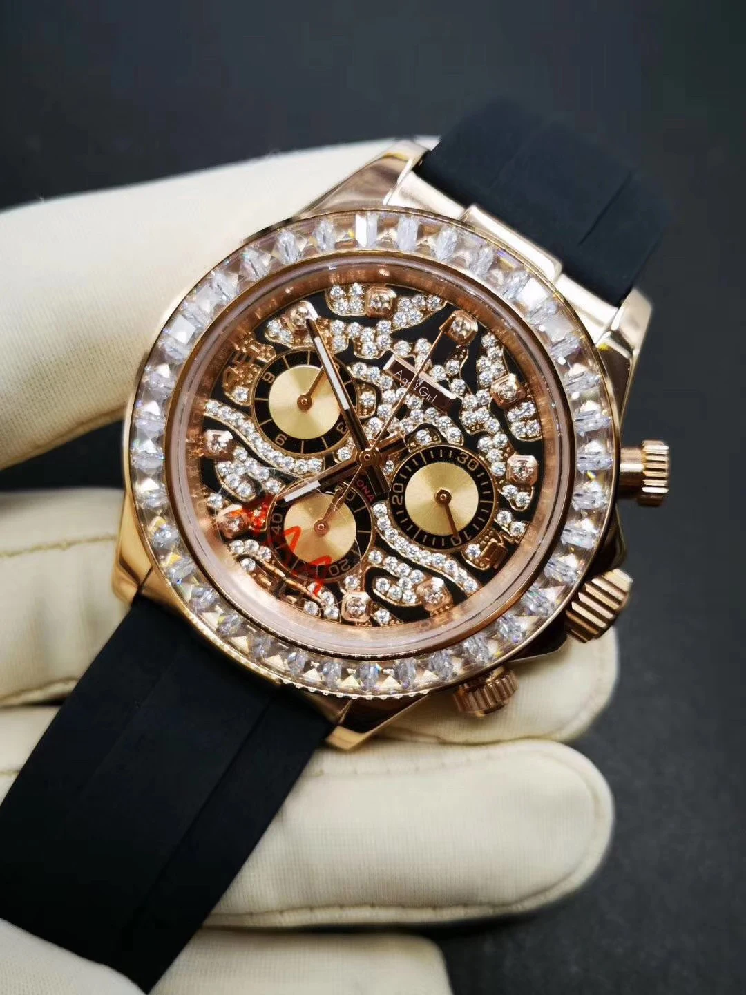 

Luxury Brand New Men Automatic Mechanical Watches Diamond Bezel Stainless Steel Black Rubber Rose Gold Sapphire Silver Dial AAA+