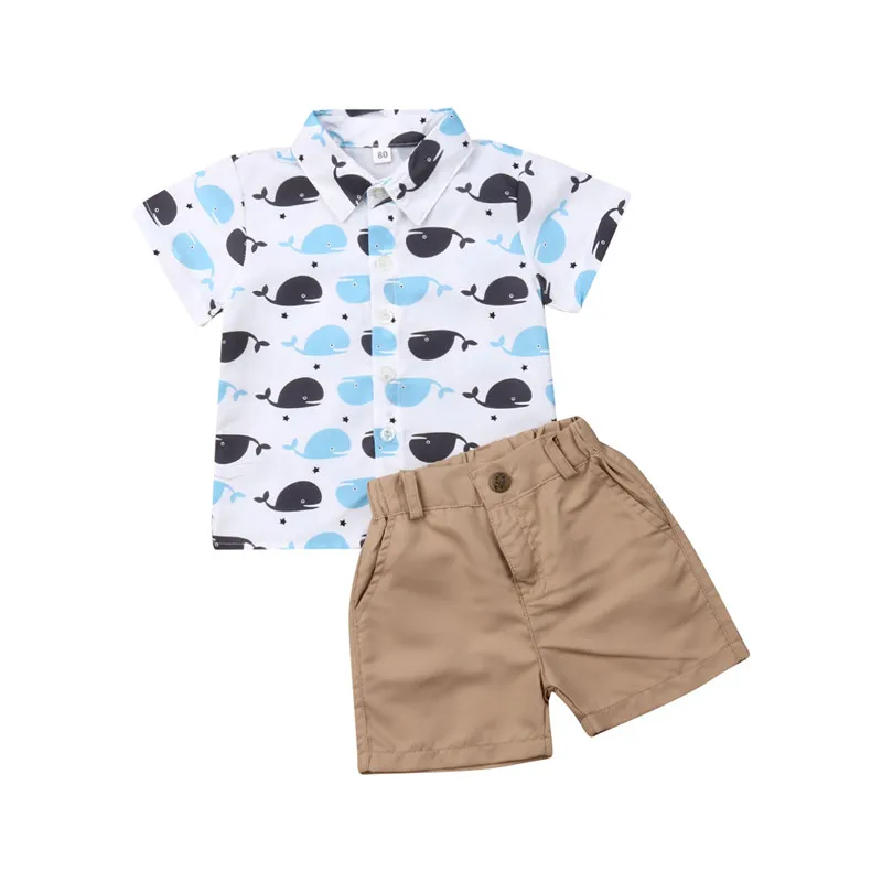 Одежда для маленьких мальчиков футболки с короткими рукавами и отложным воротником и принтом Кита однотонные шорты с карманами на пуговицах хлопковая одежда из 2 предметов