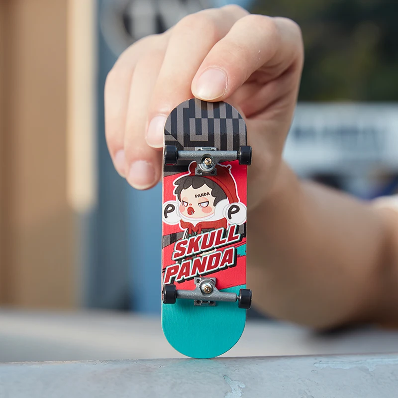 SKULLPANDA finger skateboardポップマートスカルパンダ SKULLPANDA finger skateboardポップマートスカルパンダ
