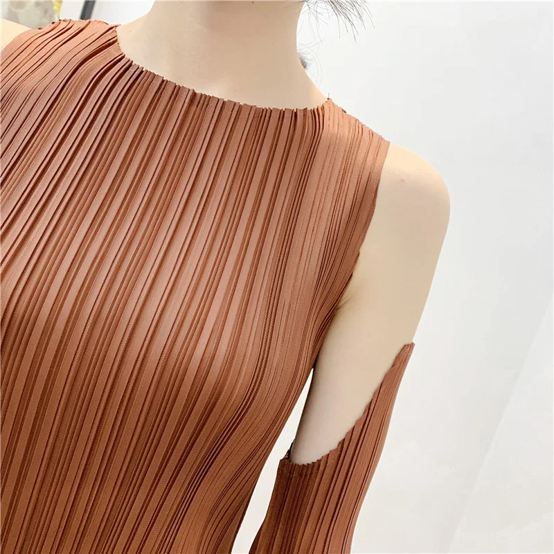 Miyake модное короткое однотонное платье с короткими рукавами и круглым вырезом