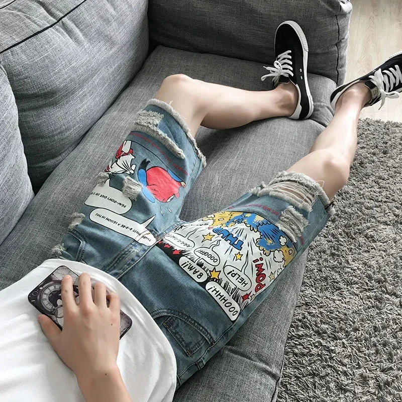 Ripped denim shorts men's summer pants thin section Korean style straight jeans trend loose five-point pants