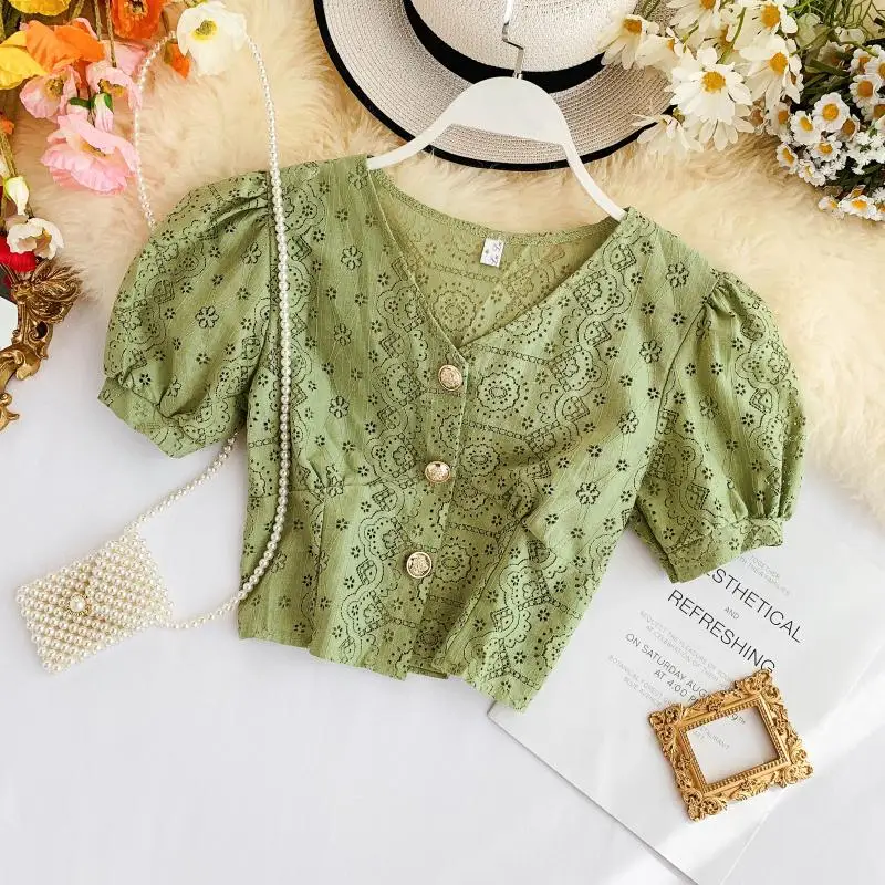

2019 new fashion women's retro V-neck openwork lace shirt short-sleeved female summer temperament