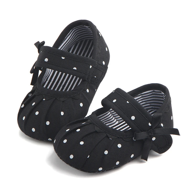 Обувь для маленьких девочек; хлопковые детские первые ходунки с мягкой подошвой; Детские кроссовки с принтом в горошек; Тканевая обувь для новорожденных; детская обувь для кроватки