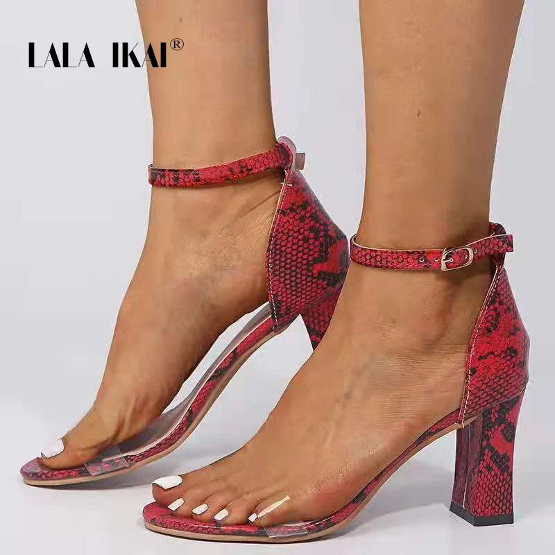 12838417011_969035911