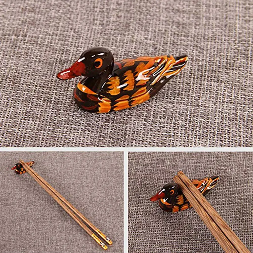 

New 1pc Japanese Cute Duck Chopstick Stand Rest Rack Spoon Fork Irregular Circle Wooden Chopsticks Holder Rack Kitchen Tools
