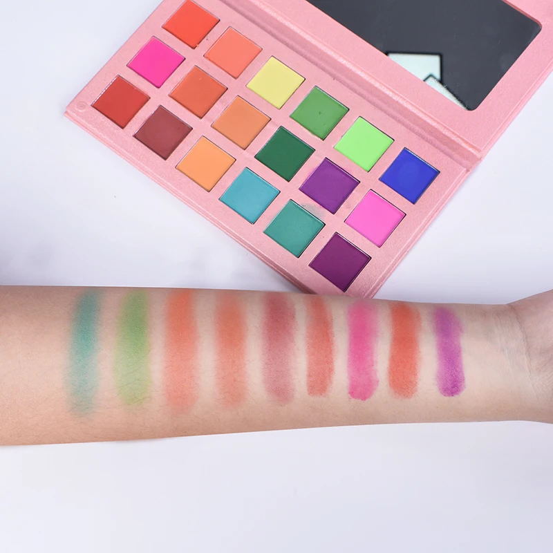 Hot Selling Makeup Pink Packaging 18 Color Eyeshadow With No Logo Waterproof Matte Eyeshadow Palette