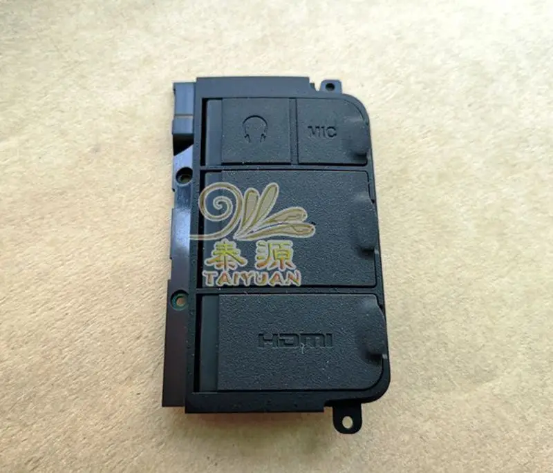 尼康 D850 USB皮盖1