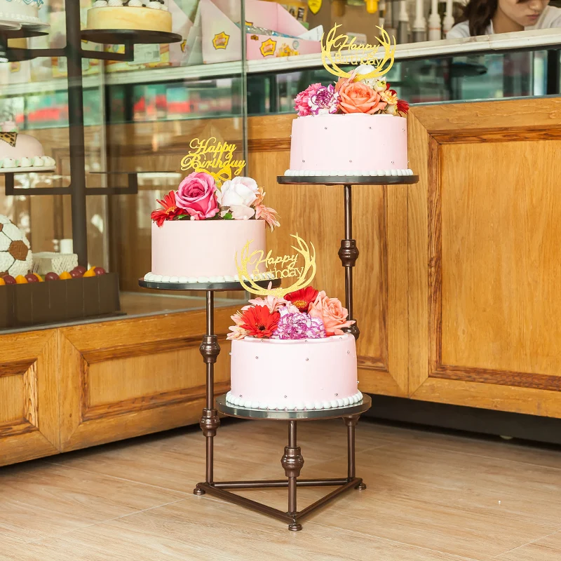 Beautiful three-layer cake shelf Birthday party wedding display stands