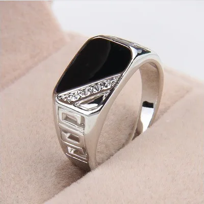 

2018 Rings Men Fashion Jewelry 1PC Men Rhinestone Stone Rings Hollow Out Decor Punk Style Round Ring Hot Sell Men Jewelry