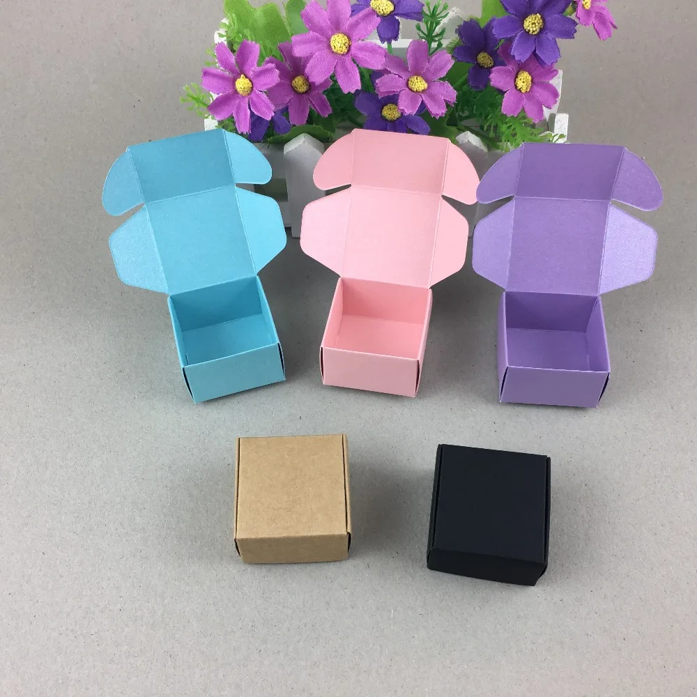

200Pcs/Lot Cuboid Style Kraft Paper Cardboard Engagement Party Candy Gift Box Wrapping Packaging Case For Wedding Box 4x4x2.5cm