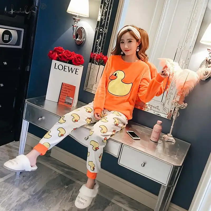 

Flannel Winter Women Warm Printing Cartoon Cat Pajamas with Long Sleeve Long Pant Plus Thick O Neck Home Wear Suit Pajama Sets