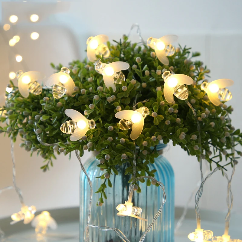 

Transparent Bee Flying In The Flowers Battery String Lights 6M Led Decor For Christmas Street Garland New Year Wedding gerlyanda