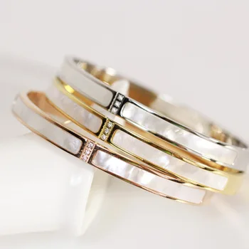 

Statement Korean hot-selling shell titanium steel bracelet Jewelry Brand cubic Zirconia Love Bangle For Women Anniversary Jewelr