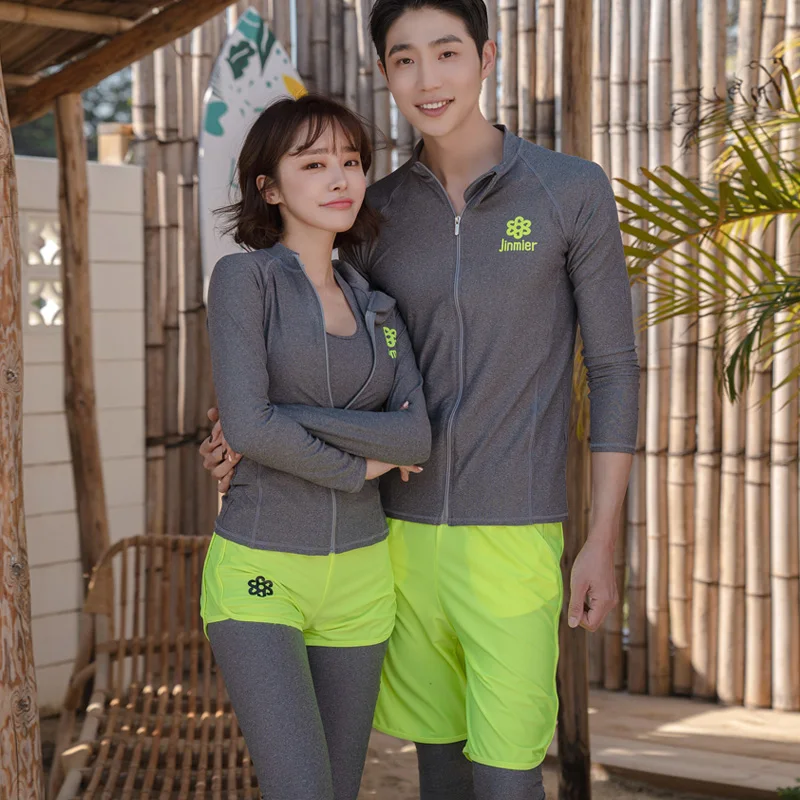 

2020 Long Sleeve Bathing Suit Surfing Diving Couple Swimsuit Quick Dry Rushguard Wmen Five Piece Set Beach Wear Men Swim Shorts