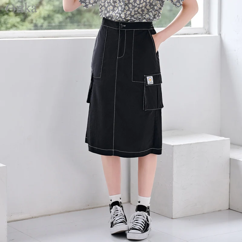 

ARTKA 2021 Summer New Women Skirt 100% Cotton Fashion High Waist A-Line Skirts Casual Midi Black Skirt With Pocket QA22011X
