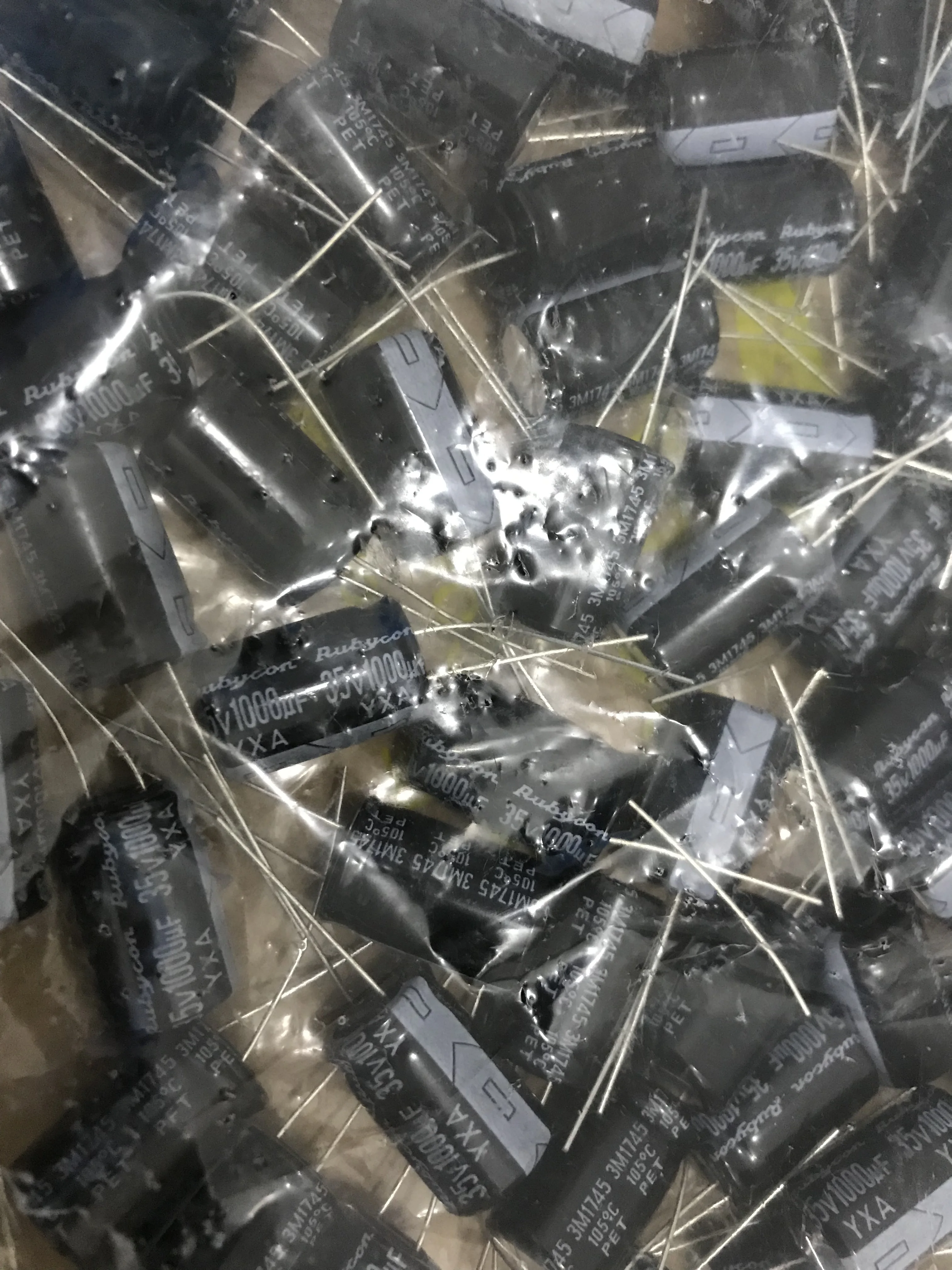 5 предметов в лоте, 10 шт. 1000 мкФ 35V Rubycon YXA серии 12,5x20 мм низкое сопротивление долгий срок службы 35V1000uF электролитический конденсатор с алюминиевой крышкой