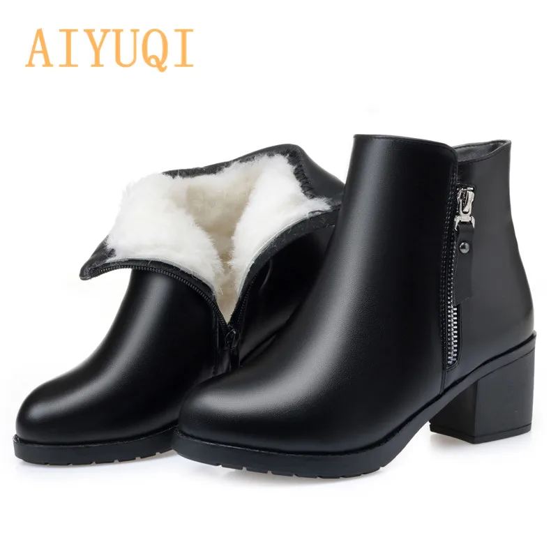 

AIYUQI Women Winter Boots Mid Heel Round Head Female Martin Boots Large Size 41 42 Australia Natural wool Thick Ankle Boots