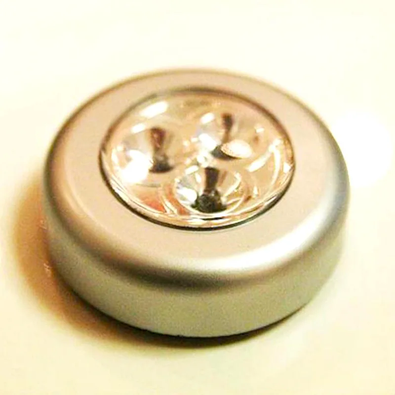 

Household LED Emergency Light Three Head Highlight Energy-saving Lamps Zhan Qiang Plastic Touch Flashlight