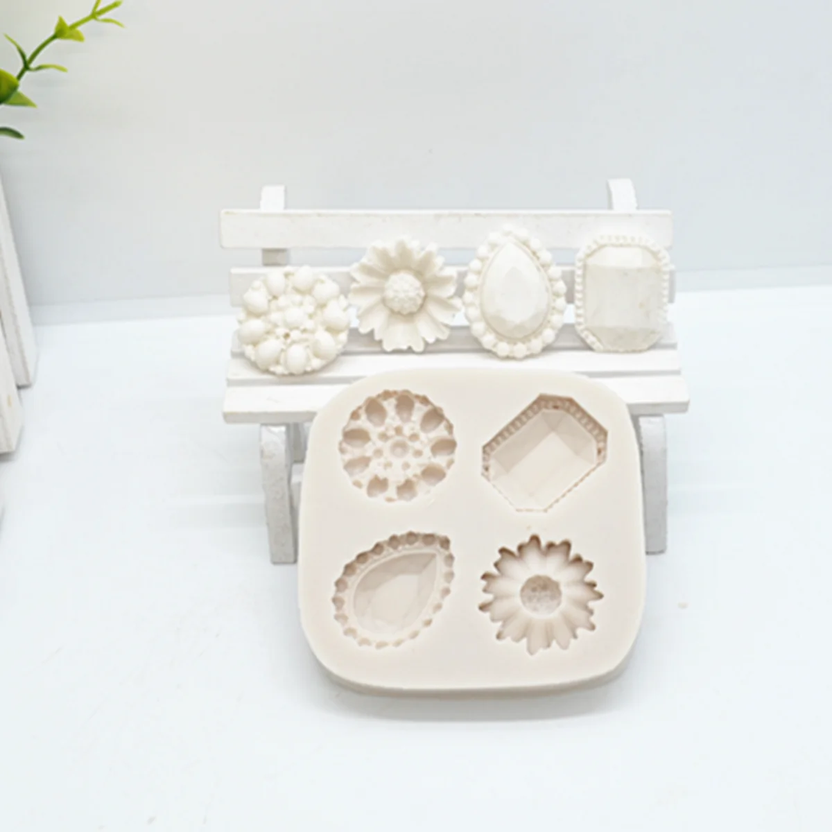 

1pc Gems And Flowers Silicone Cake Molds Fondant Resin Molds Cake Decorating Tools Pastry Kitchen Baking Accessories FTM2005
