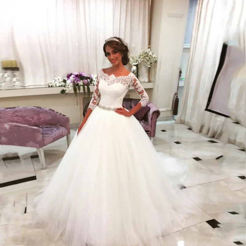 

Lace Appliques Ball Gown Wedding Dresses 2020 Crystal Sash Button Back Wedding Gowns robe de mariee trouwjurk robe de mariee