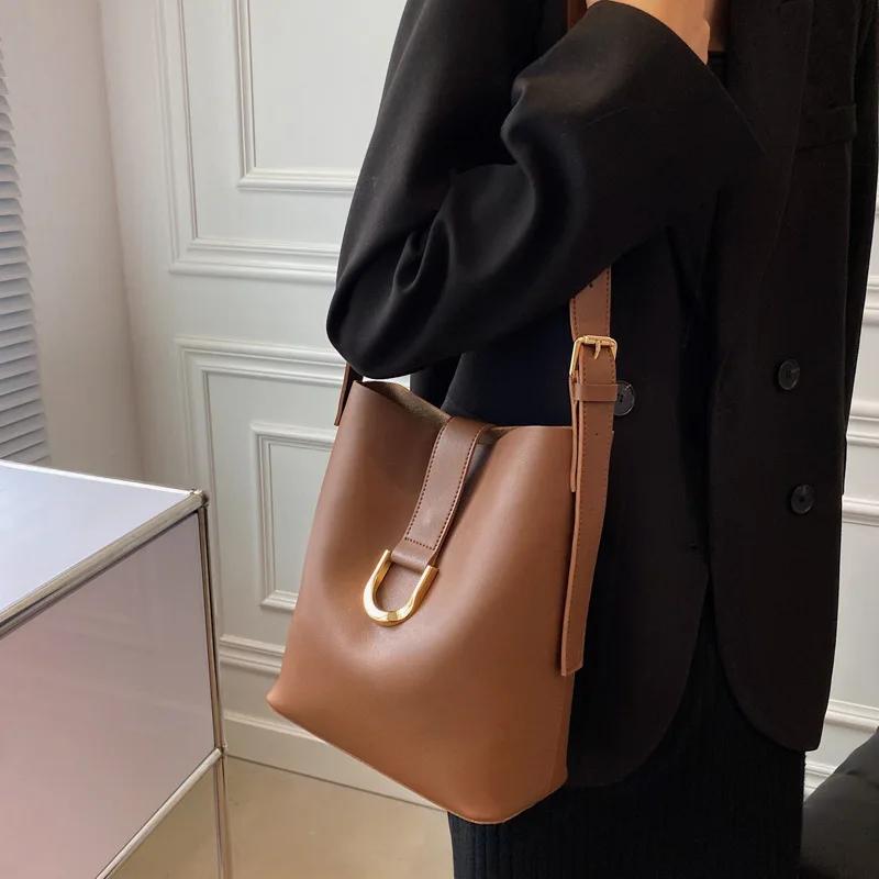 Longchamp 3D Shoulder Bucket Bag Brown