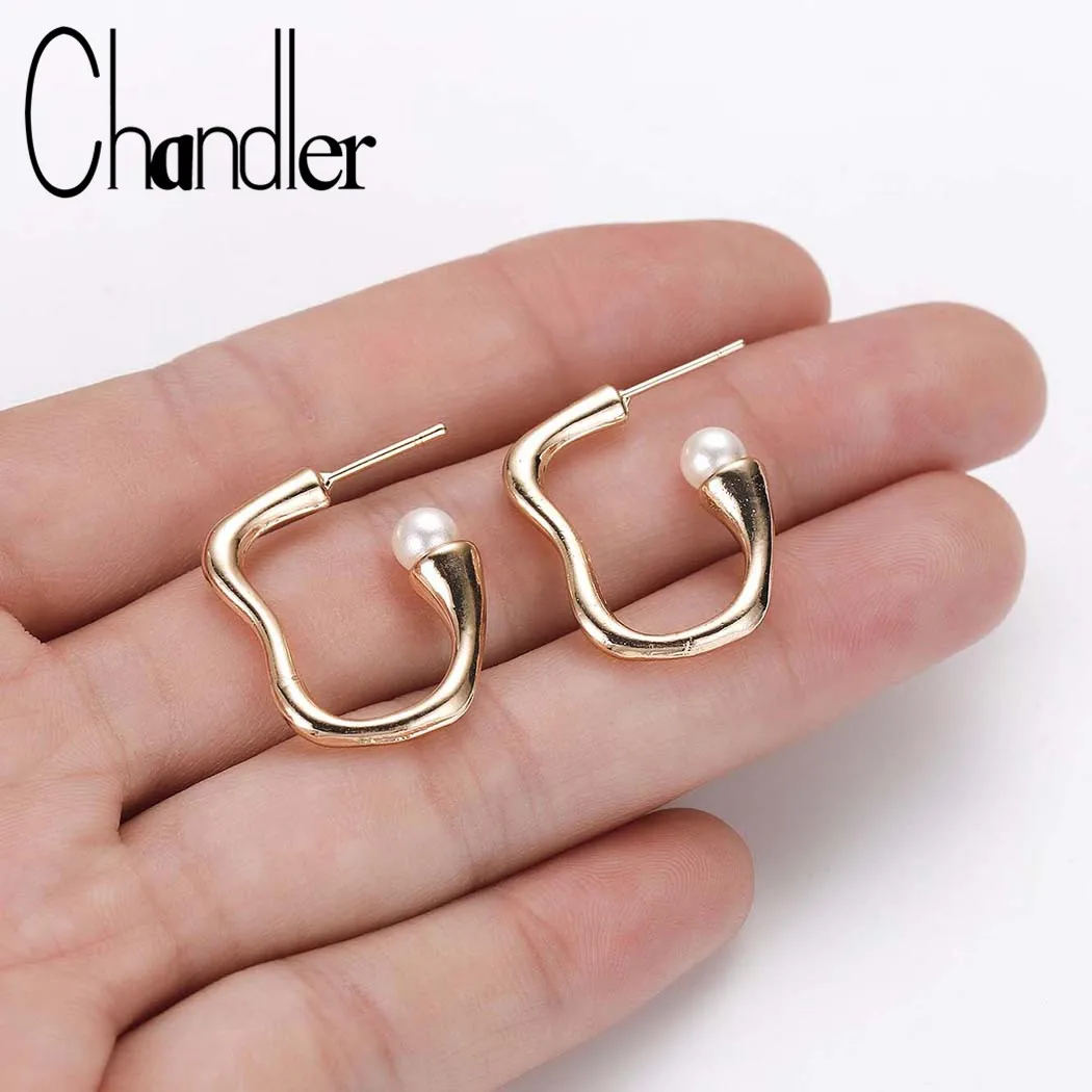 

Chandler Simulated Pearl Round Hook Earring For Women Punk Gothic Irregular Geometry Piercing Copper Kupe Femme Pendientes