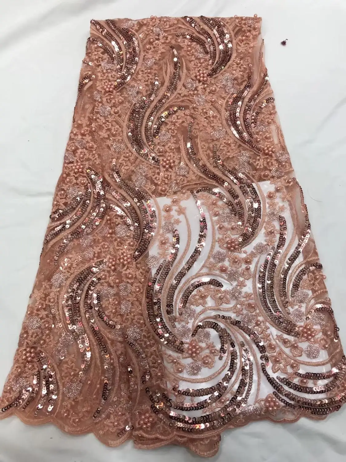 

Hot Sale Lace Fabric 2019 High Quality Sequins Embroidered Lace Fabric African Lace Fabric For Senior Party